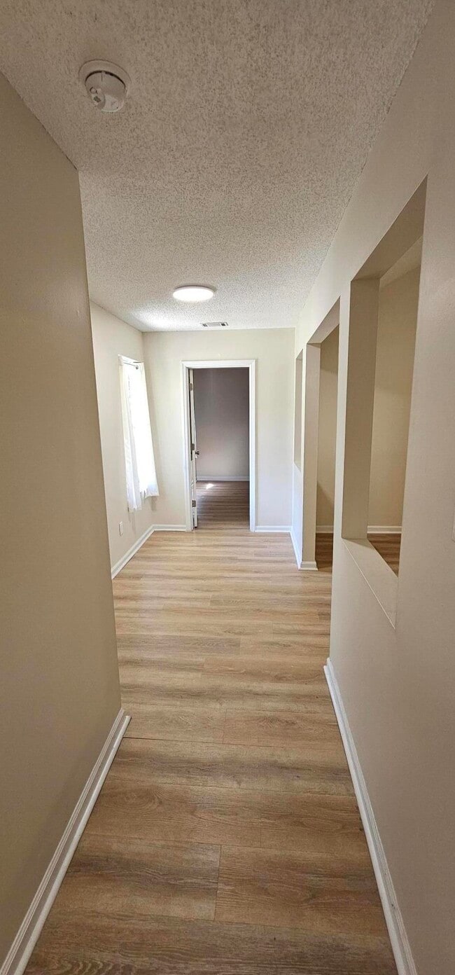 Building Photo - 3522 Barker Dr