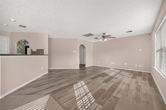 Building Photo - 24722 Garnet Shadow Ln