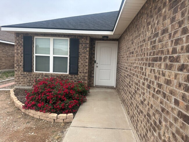 Building Photo - 808 E 96th St