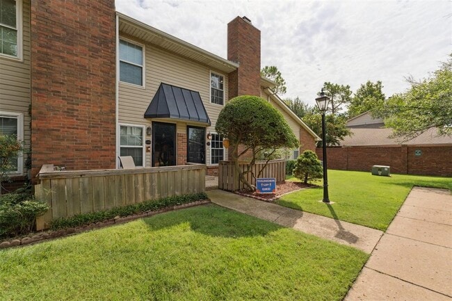 Primary Photo - 3200 W Britton Rd