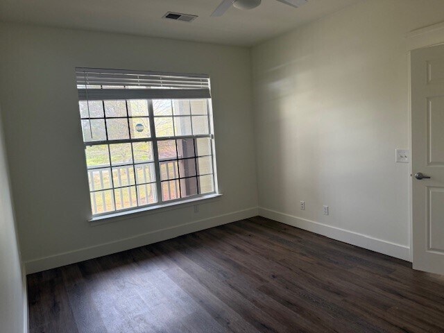 Building Photo - 4190 NW Meadow Creek Cir