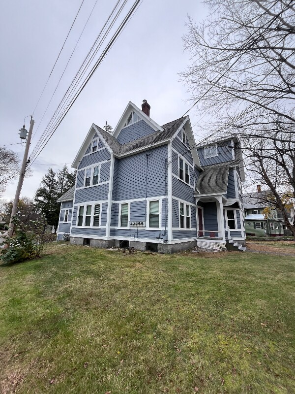 Building Photo - 410 N State St