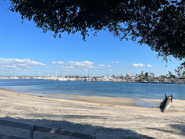 Building Photo - La Playa 1 bedroom, 1 bath Steps to Bay & Point Loma Village