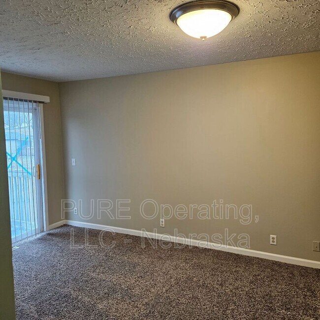 Building Photo - 3341 S 89th St