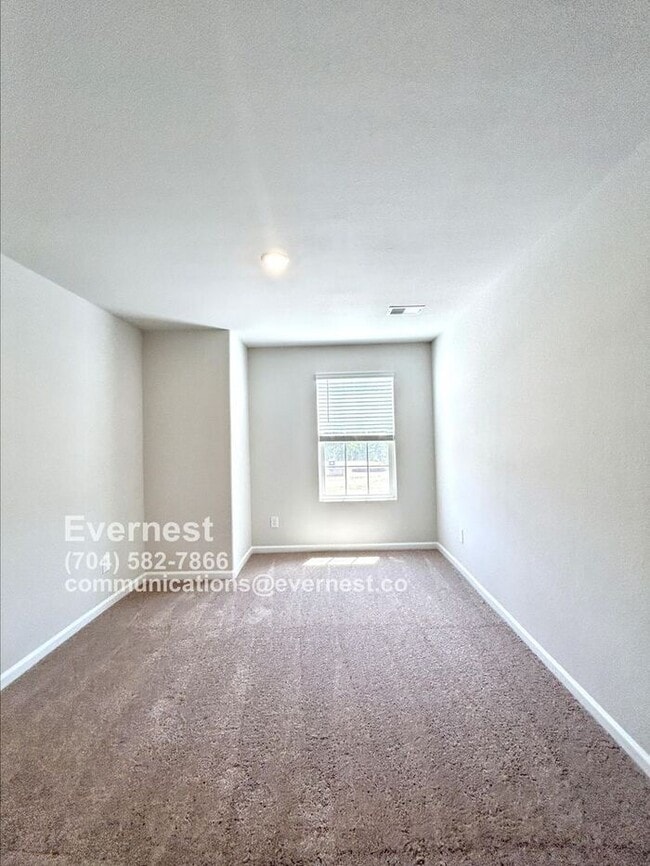 Building Photo - 2162 Willow Gln Dr