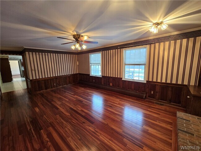 Building Photo - 2287 Long Rd