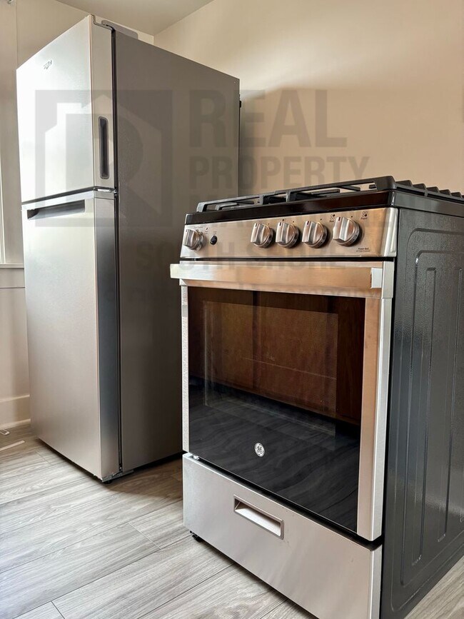 Building Photo - 430 Keilman St