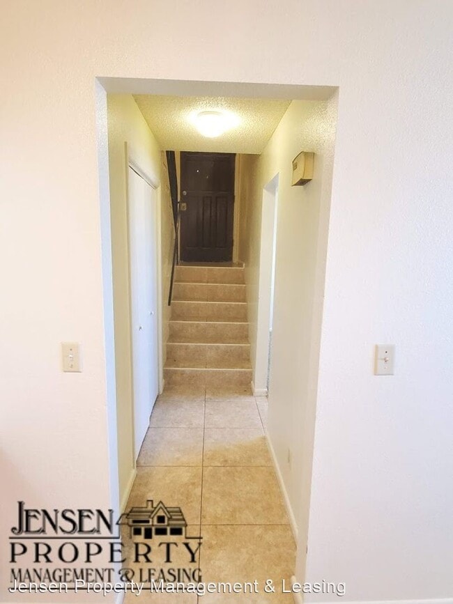 Building Photo - 545 S 900 E