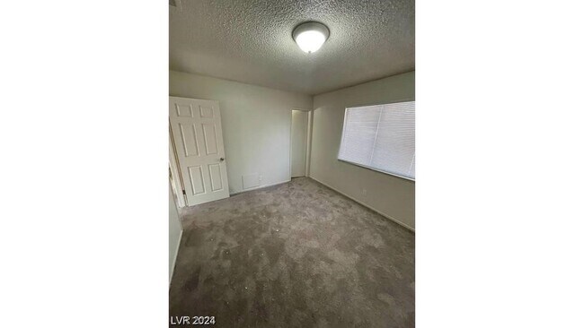 Building Photo - 3955 Ventura Way