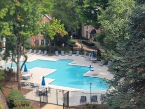 Building Photo - 1524 Lincoln Way
