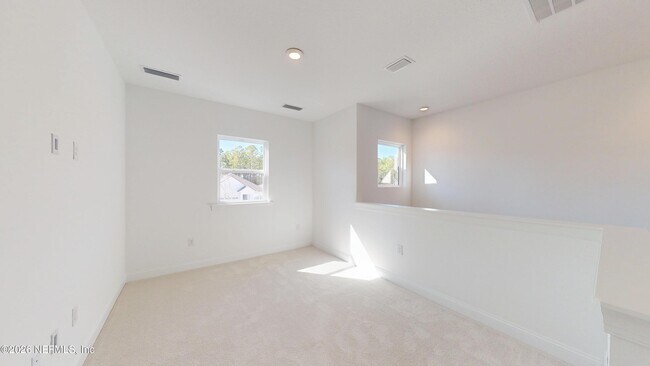 Building Photo - 156 Latham Dr