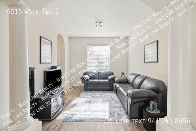 Building Photo - 6815 45th Terrace E