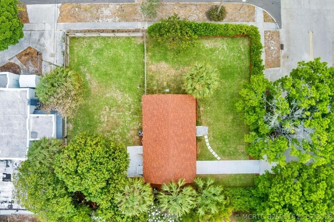 Building Photo - 6312 Garden Ave