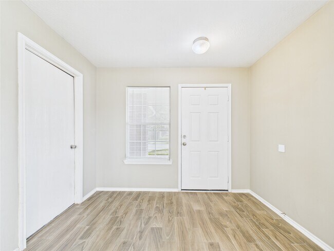 Building Photo - 3318 Field Manor Ln