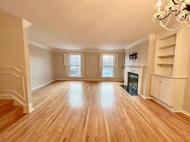 Building Photo - 10939 Wickshire Way