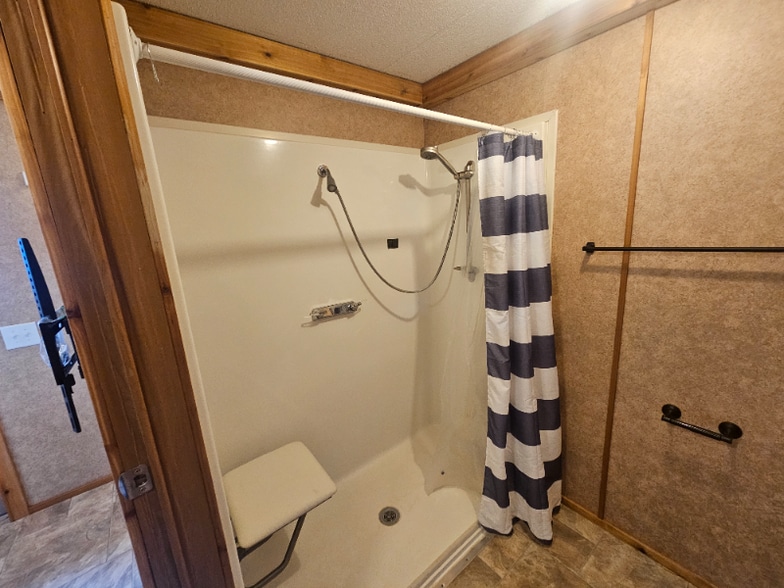 Building Photo - 364 Price Rd