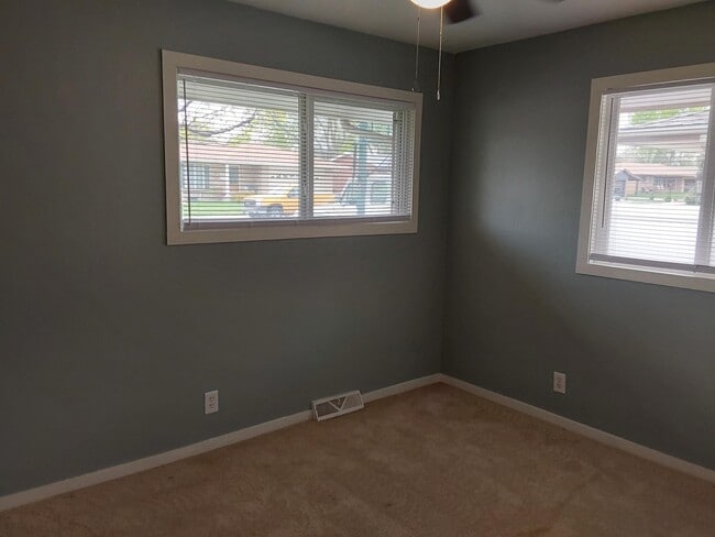 Building Photo - 2201 12th St