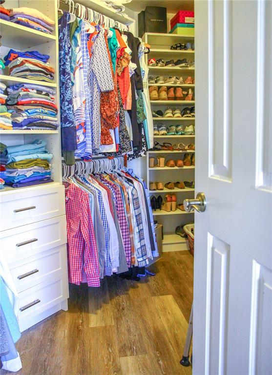 Building Photo - 4015 Kingsfield Dr