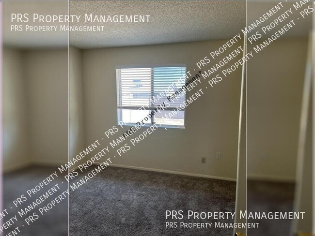 Building Photo - 3102 N Woodburne Dr