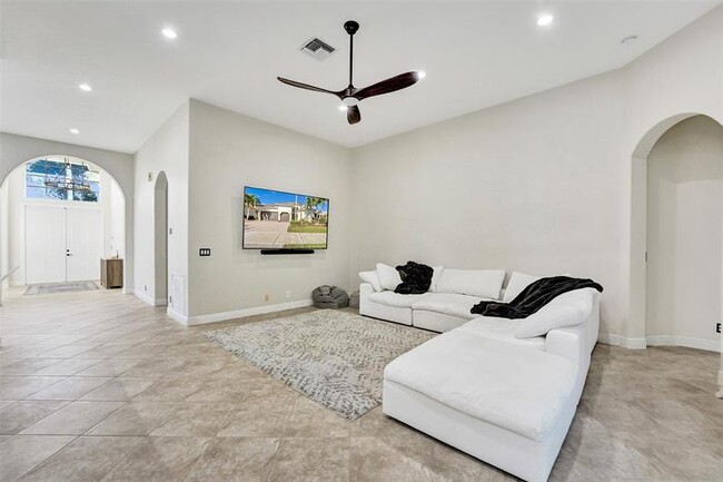 Building Photo - 7421 NW 115th Terrace