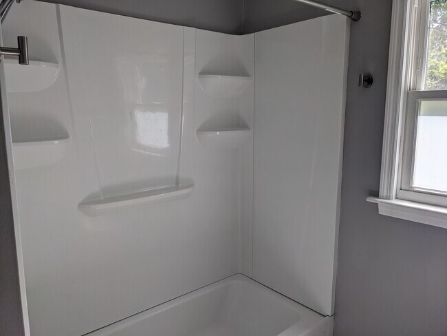 Building Photo - 1316 Sewanee Dr