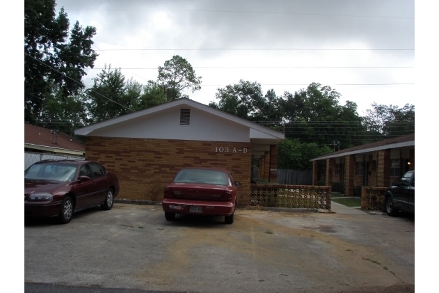 Building Photo - 103 Dellwood Cir