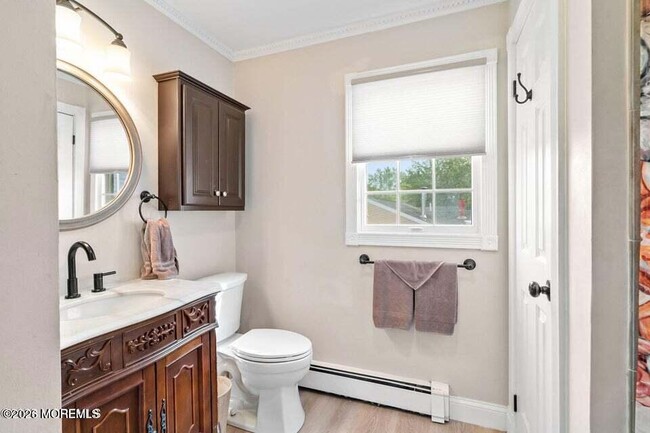 Building Photo - 19 Elm St