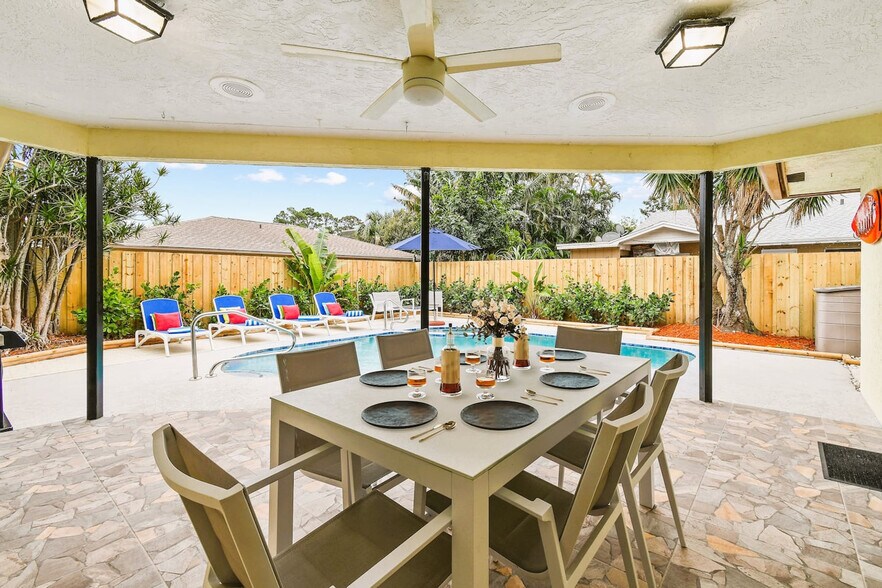 Building Photo - 9126 E Highland Pines Blvd