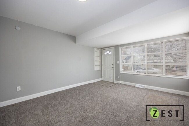 Building Photo - OPEN HOUSE-DECEMBER 18TH! 3PM-3:30PM! WELCOME HOME!!!!