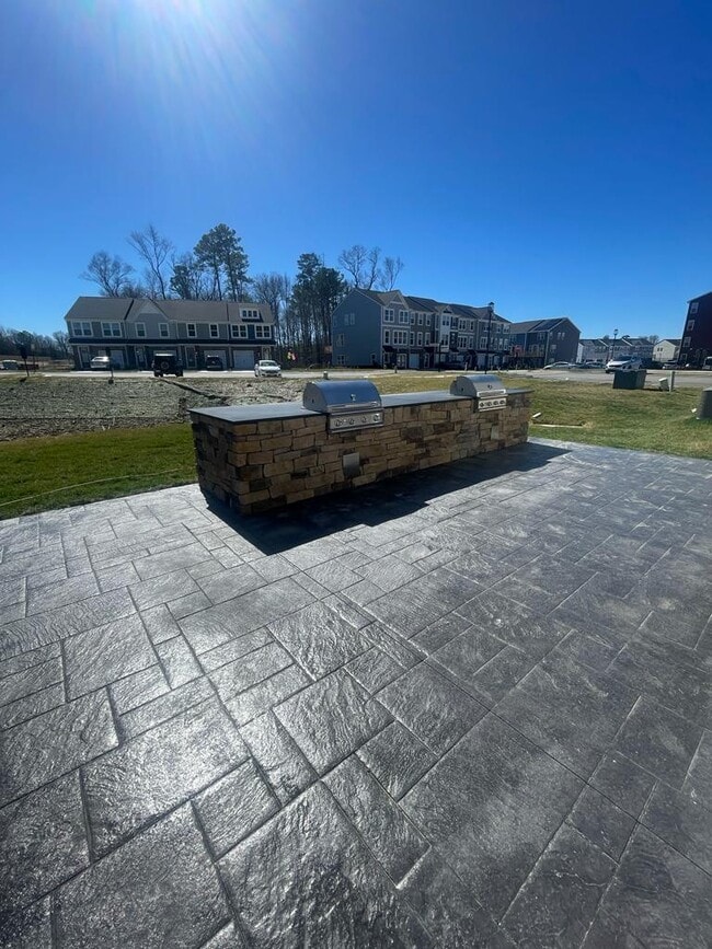Building Photo - 9274 Magellan Pkwy
