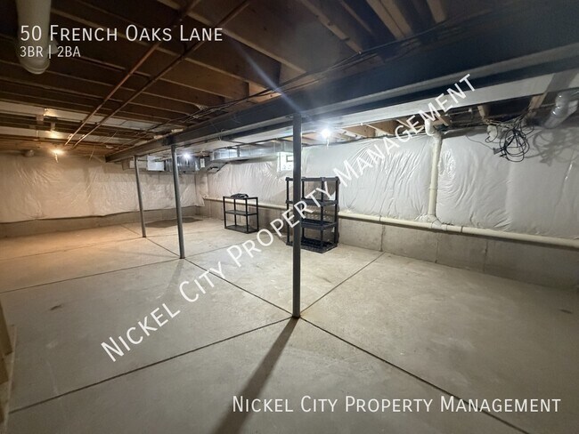 Building Photo - 50 French Oaks Ln