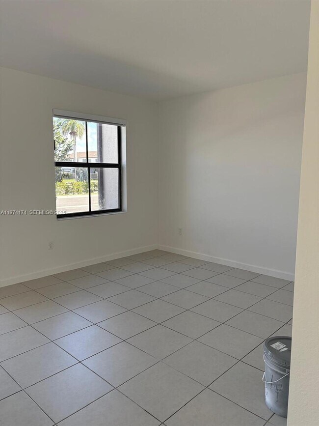 Building Photo - 12832 SW 232nd Ter