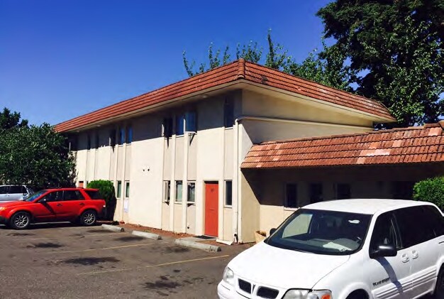 Building Photo - Park Shore Apartment