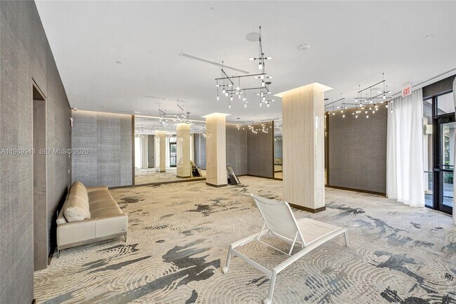 Building Photo - 10175 Collins Ave