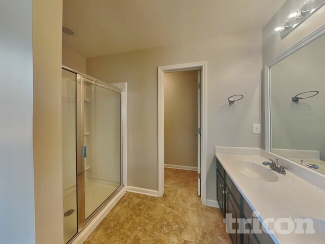 Building Photo - 1031 Fulman Rd