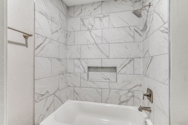 Building Photo - 5304 Wild W Dr