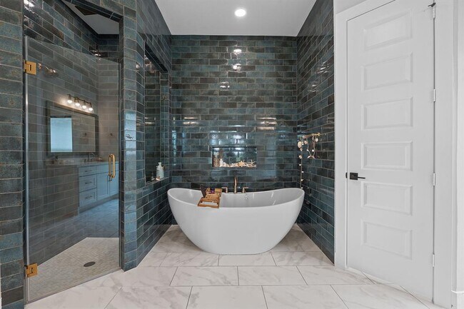 Building Photo - 8400 Ambergill Ct