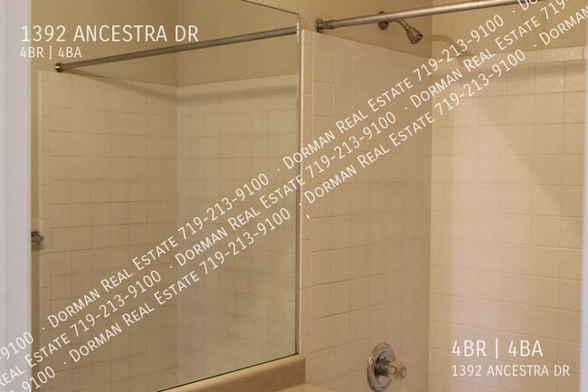 Building Photo - 1392 Ancestra Dr