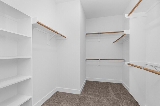 Building Photo - 29019 Pine Forest Dr