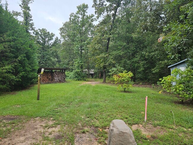 Building Photo - 1290 Tivoli Rd
