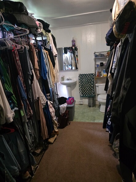 Building Photo - 29 Ai St