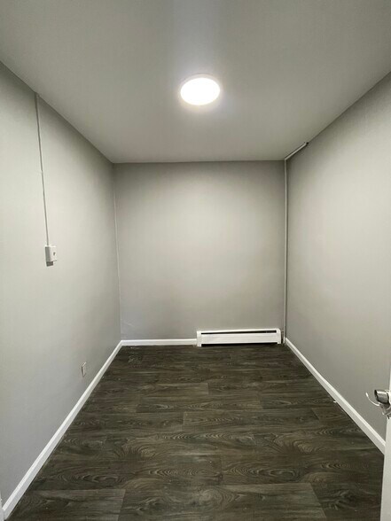 Building Photo - 11 Baldwin Ave