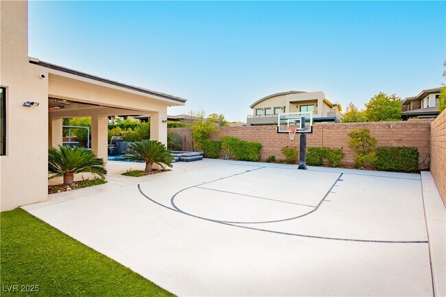 Building Photo - 94 Glade Hollow Dr