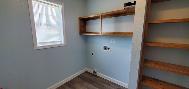 Building Photo - Beautiful New Construction Home with Spacious Layout