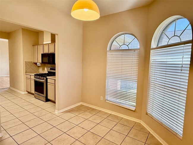 Building Photo - 18530 Alemarble Oak St