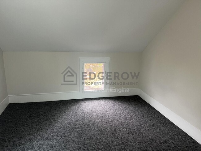 Building Photo - 50 Mathews Ct NE