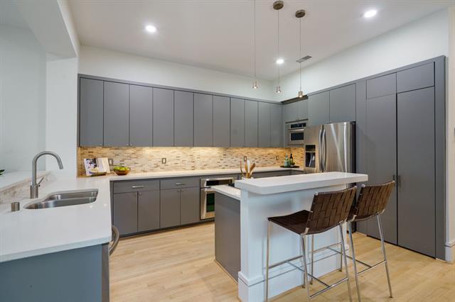 Building Photo - 5604 Matalee Ave