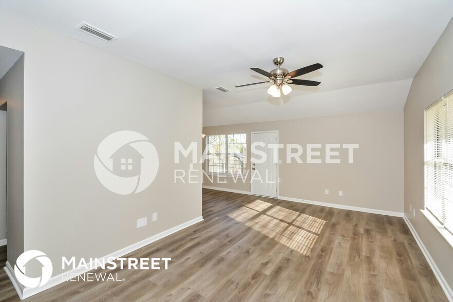 Building Photo - 862 Lavergne Ln