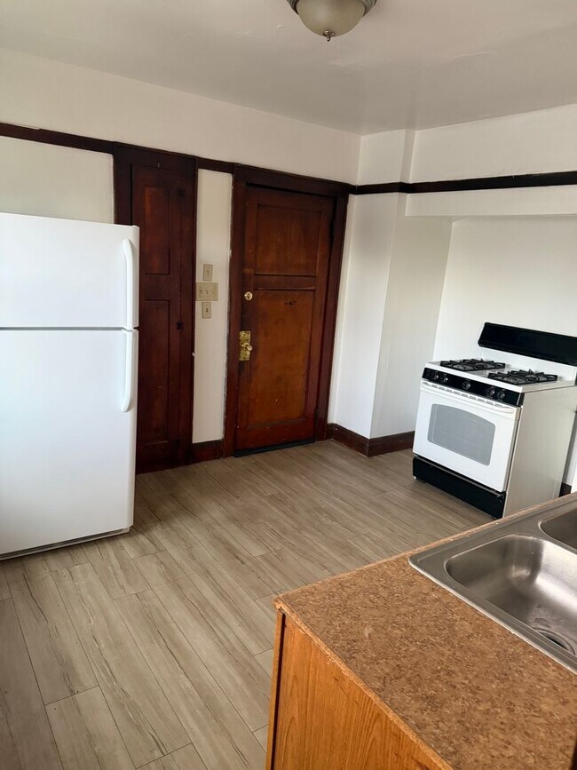 Building Photo - 4021-23 North 24th Place