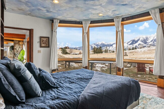 Building Photo - 84 Arcturus Dr